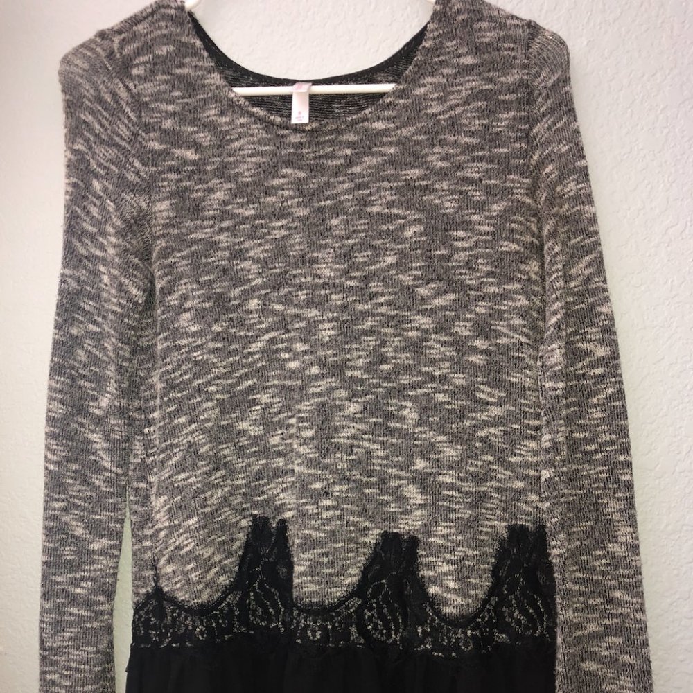 Free-Flowing Long-Sleeve Black and White Blouse